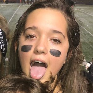 Meet your Posher, Caitlyn